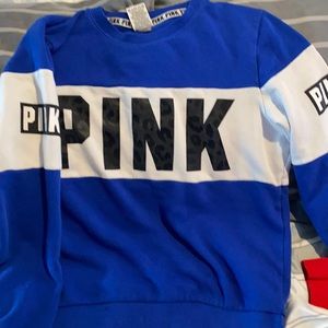 PINK Women’s crewneck